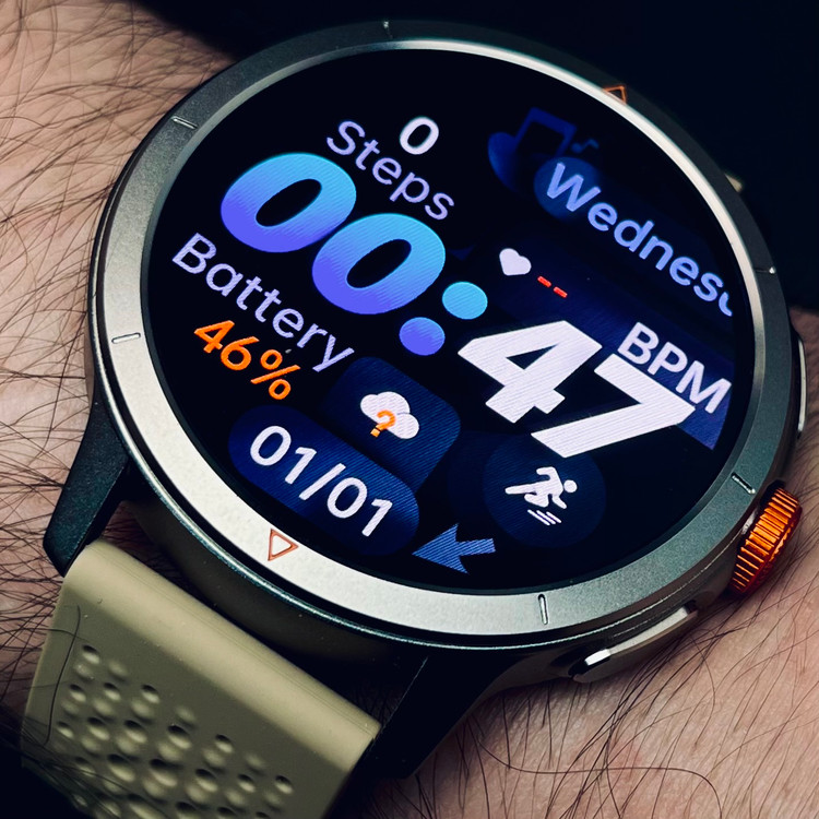 جی پی اس پرو AMOLED 1,6